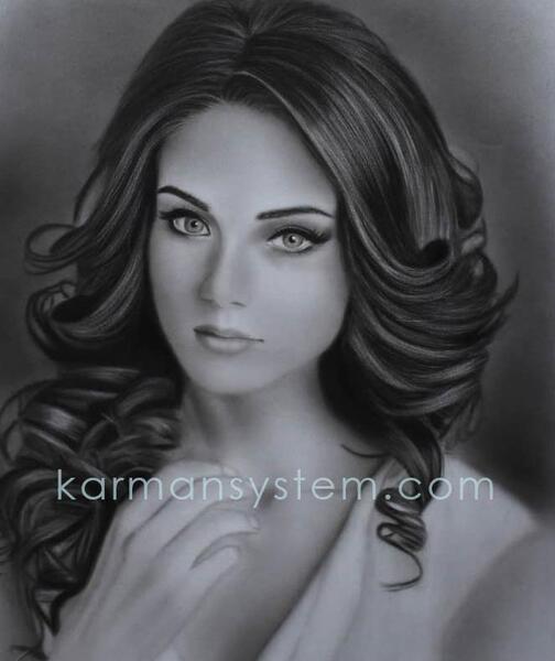 عکس نقاشی سیاه قلم چهره پسر ساده
