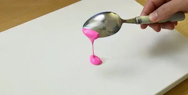 عکس نقاشی سیاه قلم قاشق و چنگال