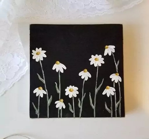 عکس نقاشی گل بابونه روی بوم