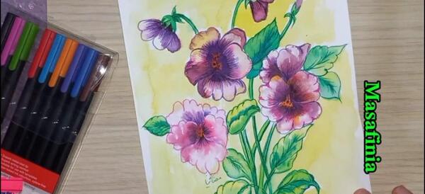 عکس نقاشی گل بنفشه با مداد رنگی ساده