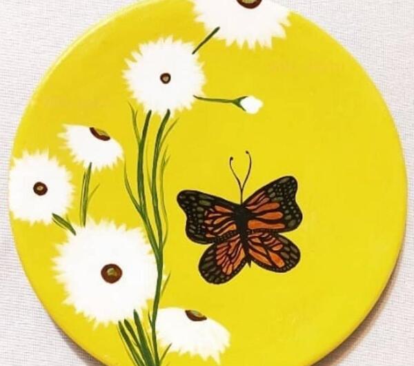 عکس نقاشی پروانه گل گلی