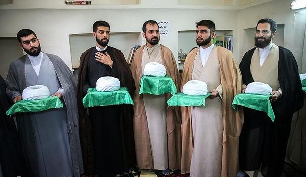 عکس لباس روحانیون