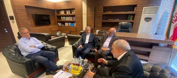 عکس روحانی و پزشکیان