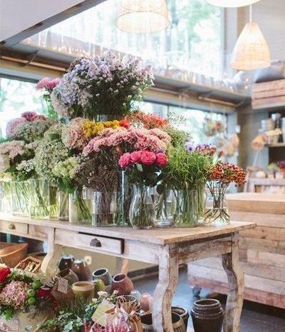 عکس نقاشی درمورد گل فروشی