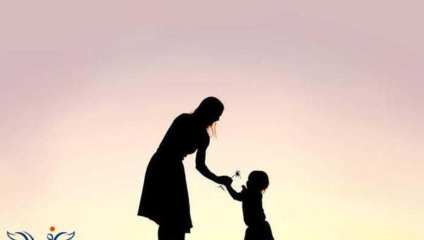 عکس کودک درون غمگین