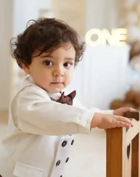 نمونه عکس آتلیه کودک یک ساله
