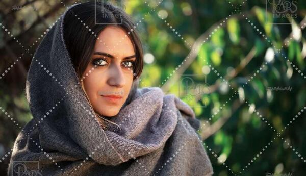 عکس آتلیه دختر جوان