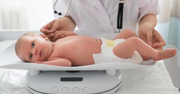 عکس کودک خیلی لاغر
