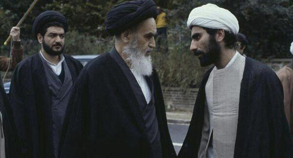 عکس پدر و مادر امام خمینی در موزه لندن