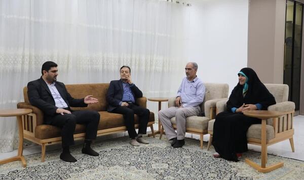عکس مهدی طارمی و پدر و مادرش