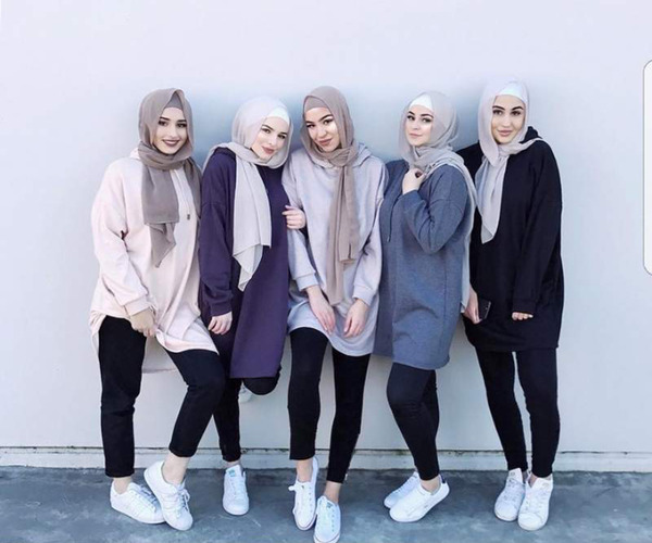 عکس اکیپ دخترونه شش نفره
