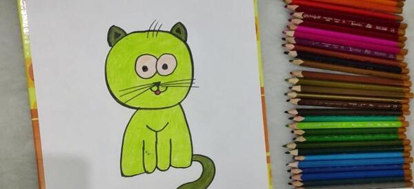 عکس نقاشی دخترانه کلاس پیش دبستانی