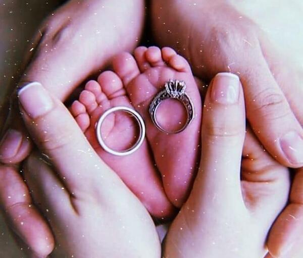 دانلود عکس سه نفره شدنمون مبارک
