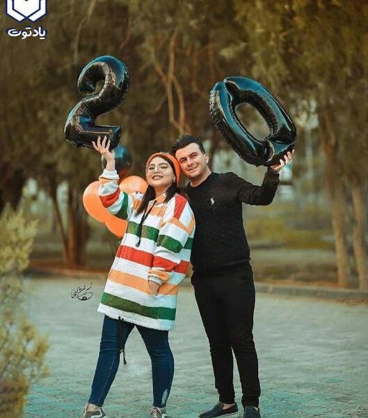 ایده عکس تولد دو نفره در کافه