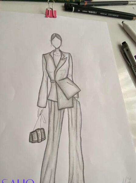 عکس دخترانه نقاشی طراحی لباس با مداد