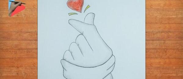 عکس دخترانه مداد نقاشی عاشقانه ساده