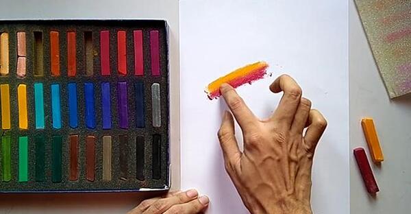 عکس طرح نقاشی ساده با پاستل گچی
