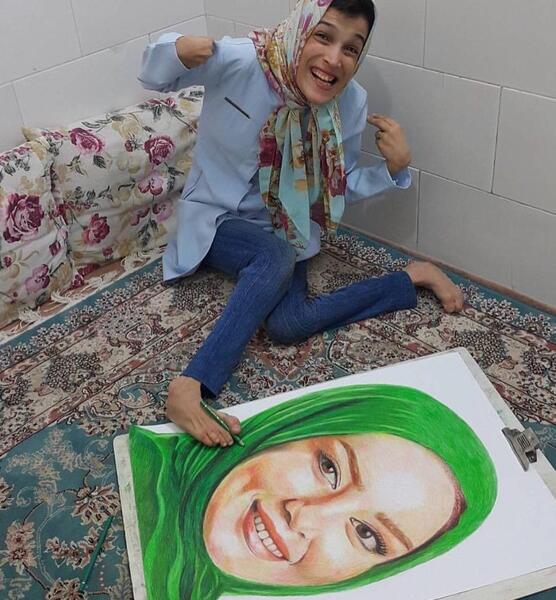 عکس نقاشی دخترانه هنرمند