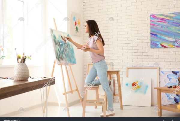 عکس نقاشی دخترانه هنرمند