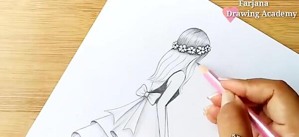 عکس آموزش نقاشی دخترانه با لباس زیبا