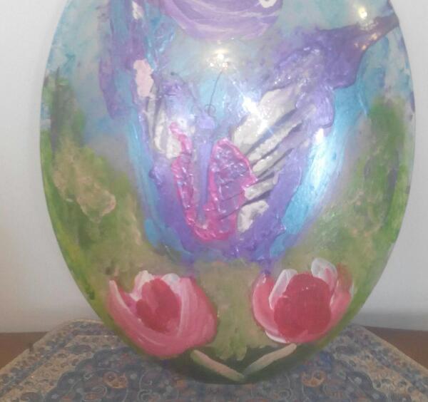 عکس نقاشی شمع و گل و پروانه کودکانه