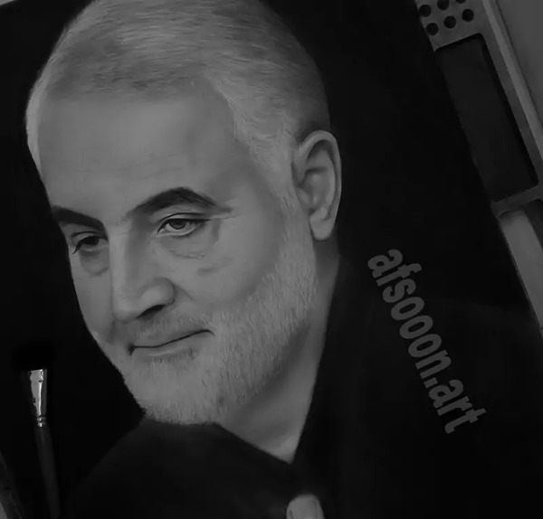 عکس نقاشی قاسم سلیمانی با سیاه قلم