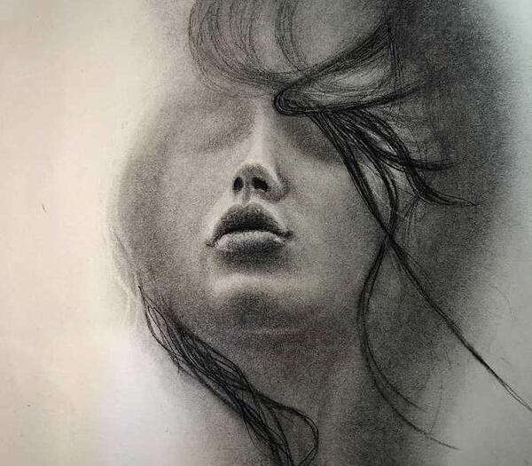عکس نقاشی سیاه قلم غمناک