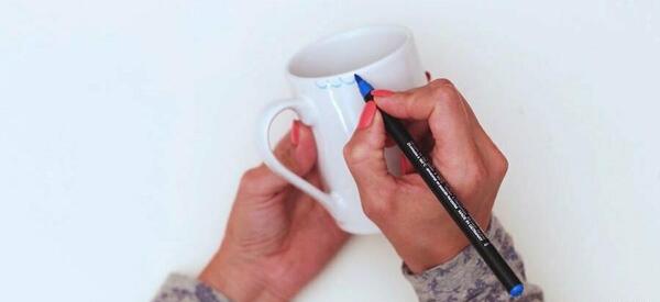 عکس نقاشی فانتزی روی لیوان