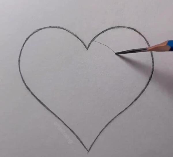 عکس نقاشی ساده قلب سالم