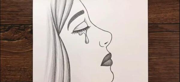 عکس نقاشی غمگین ساده با مداد پسرانه