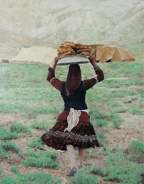 عکس نقاشی ساده زن روستایی