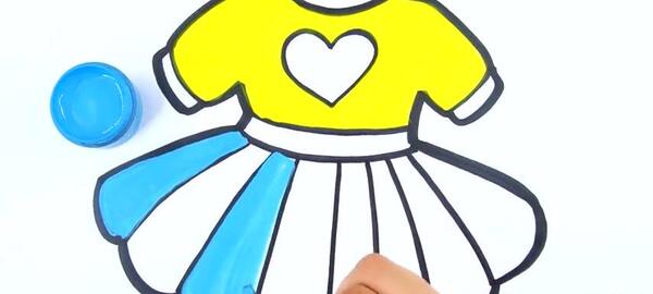 عکس نقاشی لباس کودکانه