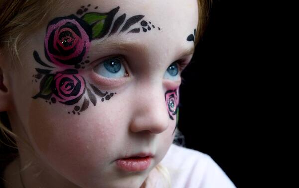 عکس نقاشی روی صورت مردانه