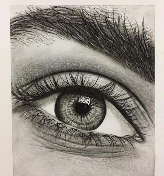عکس نقاشی سیاه قلم چهره چشم