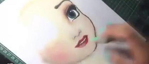عکس نقاشی صورت طرح السا