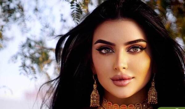 عکس بلاگر معروف دبی