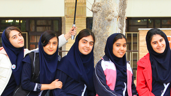 عکس از دبیرستان دخترانه