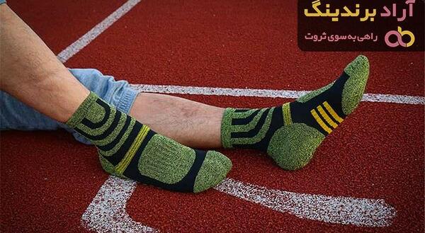 عکس جوراب پاره روز مرد
