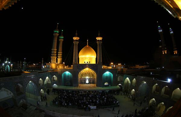 عکس از ضریح حضرت معصومه