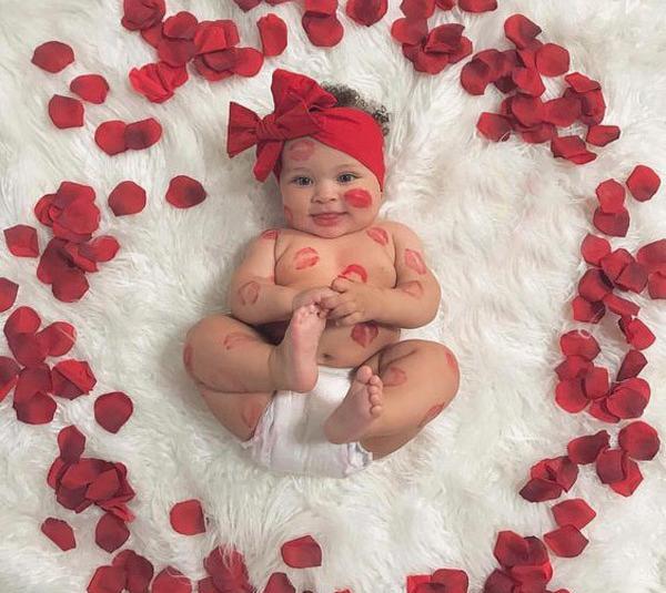 ژست عکس با خرس ولنتاین