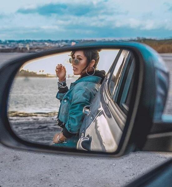 ژست عکس با آینه ماشین