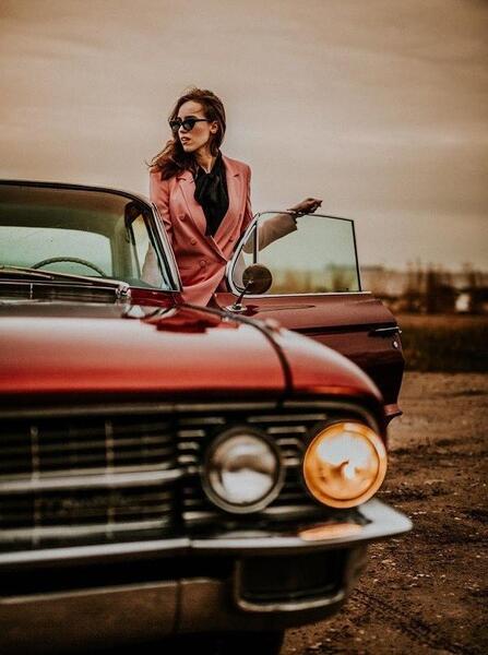 ژست عکس با آینه ماشین