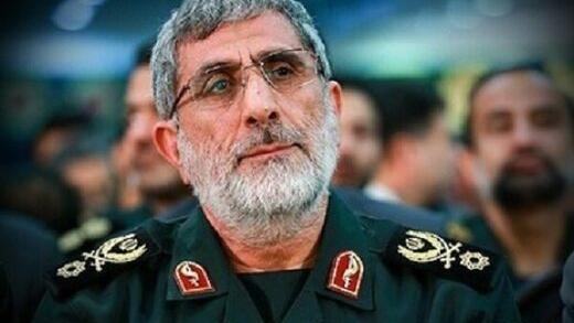 ژست عکس با لباس رزمی