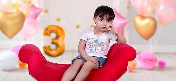 ژست عکس اتلیه دو خواهر
