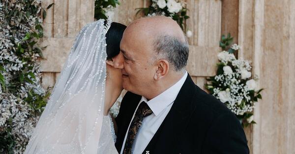 ژست عکس اتلیه عقد