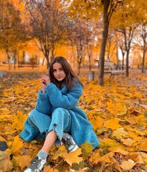 عکس ژست های عکاسی دخترانه پاییزی