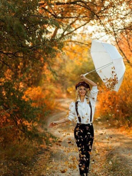 عکس ژست های عکاسی دخترانه پاییزی