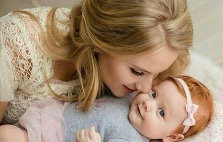 عکس نی نی بغل مامانش