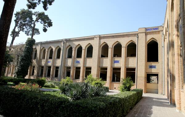 عکس مدرسه دارالفنون اردبیل