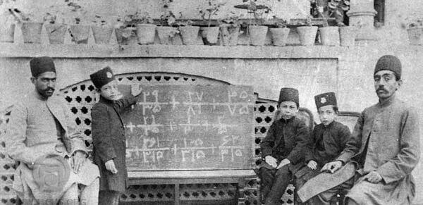 عکس قدیمی مدرسه دخترانه